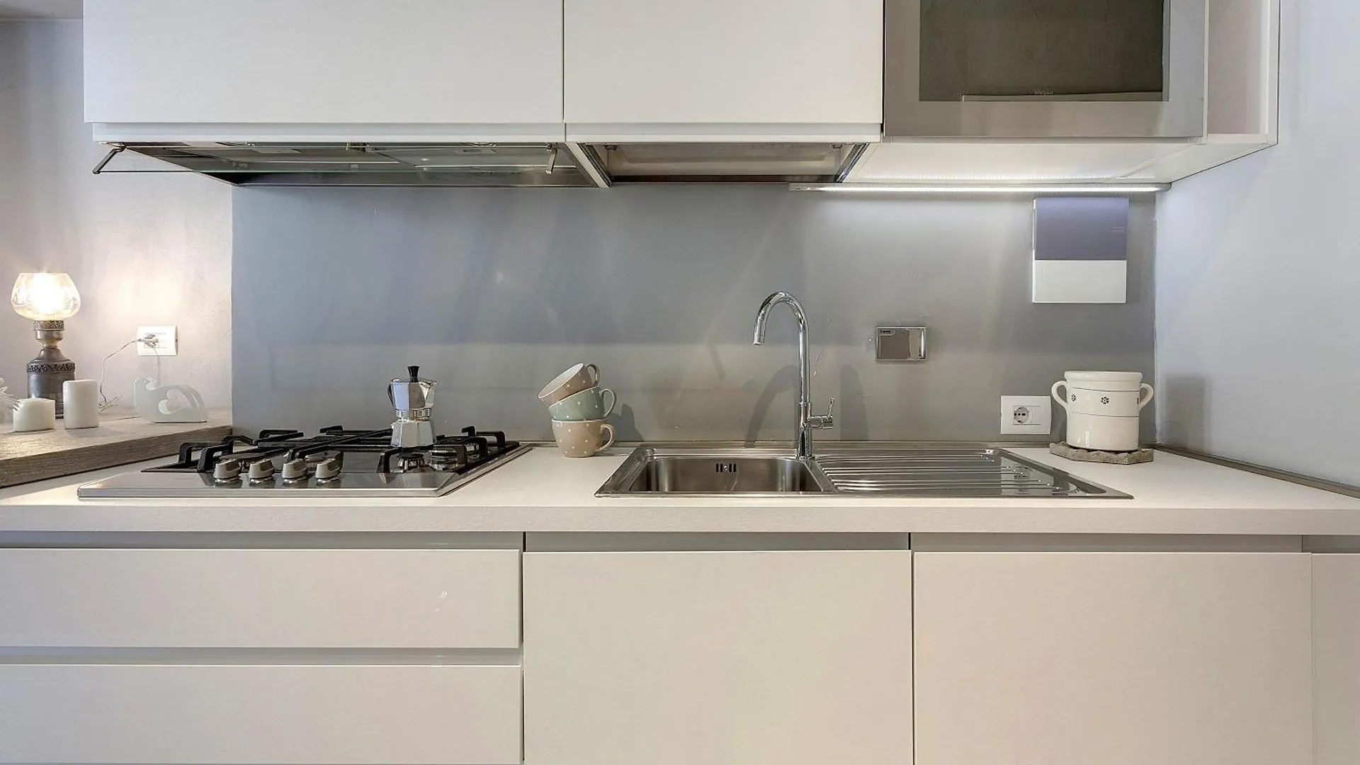Jake & Francis Apartments By Mamo Florence