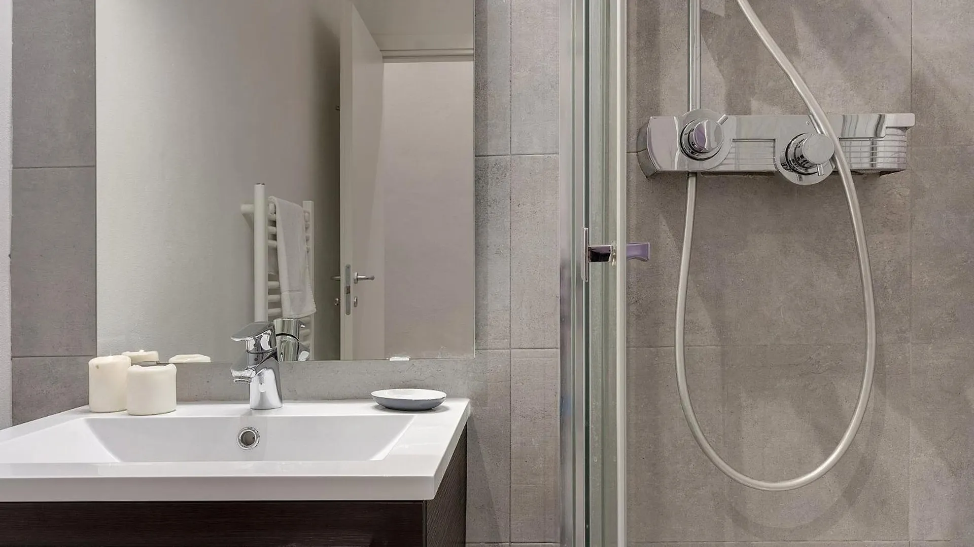 Jake & Francis Apartments By Mamo Florence