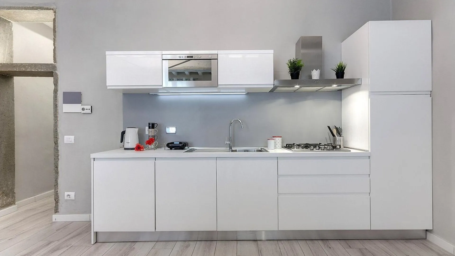 Jake & Francis Apartments By Mamo Florence