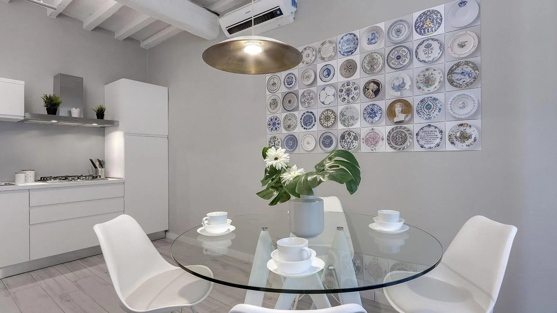 Jake & Francis Apartments By Mamo Florence