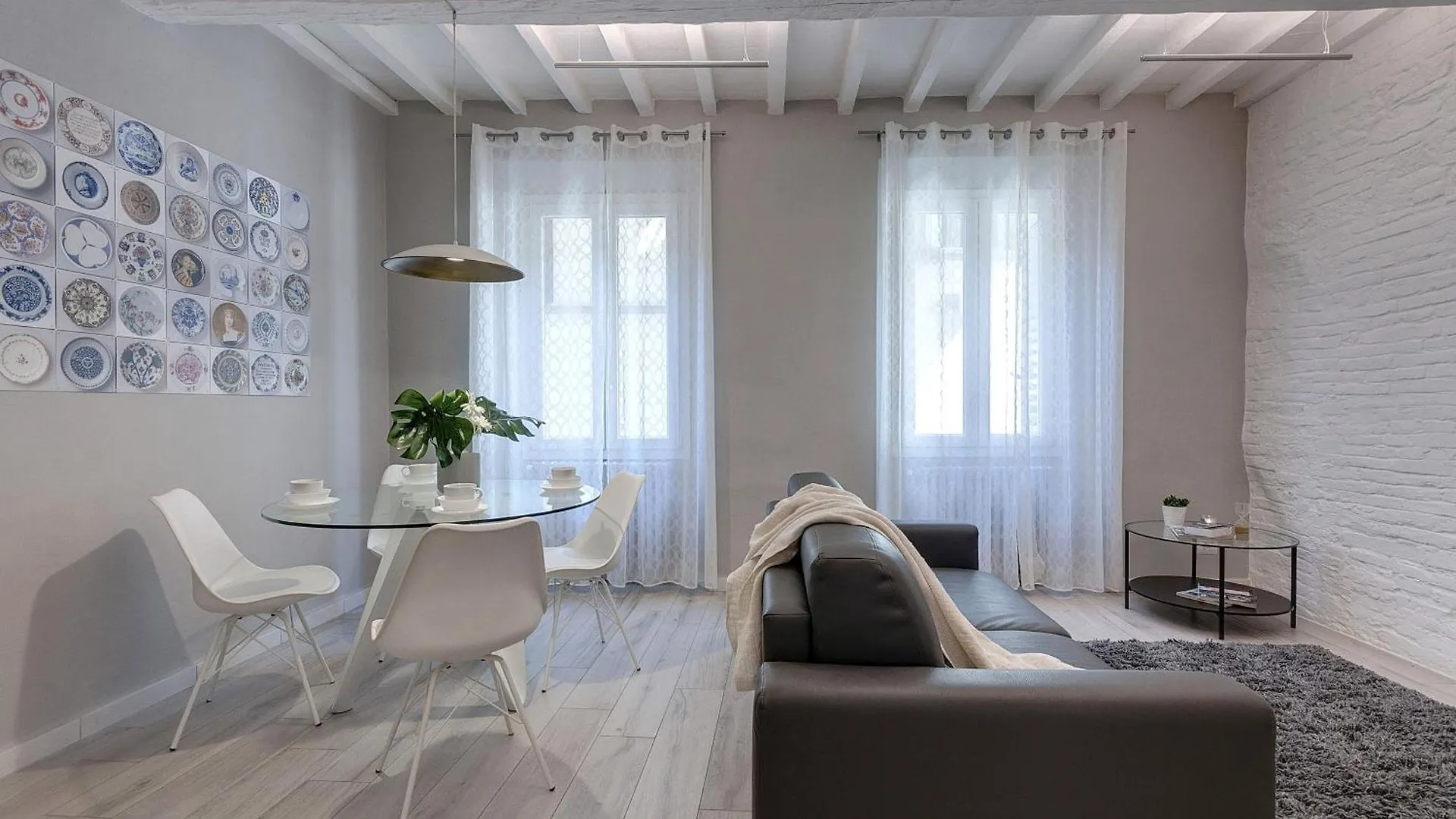 Jake & Francis Apartments By Mamo Florence Italy